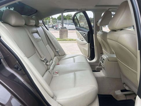 Used 2017 INFINITI Q50 3.0t Premium w/ 3.0T Premium Plus Package image 14