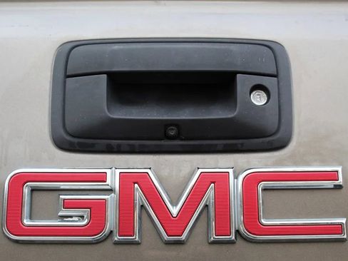 Used 2015 GMC Sierra 1500 SLT w/ SLT Crew Cab Value Package AWD/4WD image 9