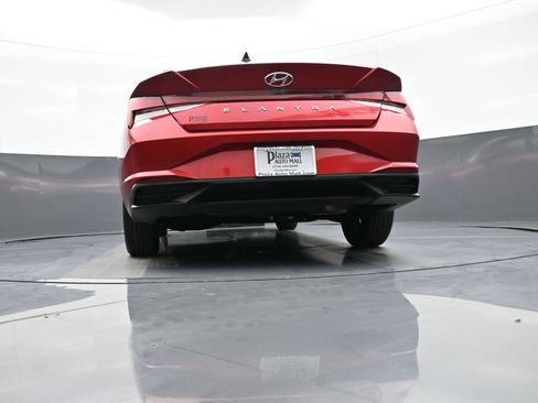 Certified 2023 Hyundai Elantra SEL FWD image 30