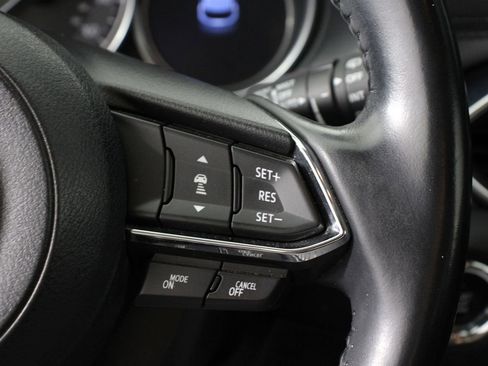 Used 2018 MAZDA CX-5 Touring image 11