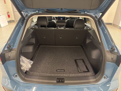 New 2026 Volkswagen Tiguan SE AWD/4WD image 12