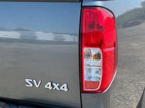 Used 2016 Nissan Frontier SV AWD/4WD image 23