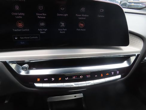 Used 2024 Cadillac Lyriq Luxury RWD image 33