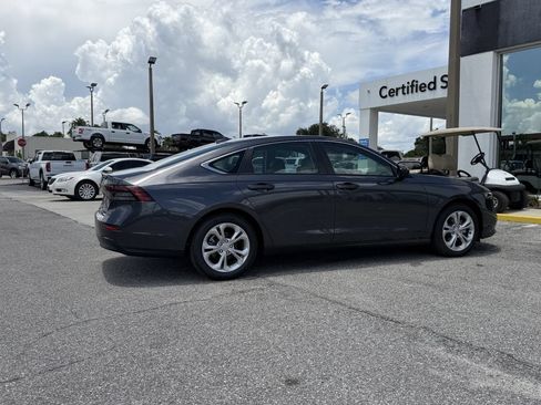 Used 2025 Honda Accord LX image 5