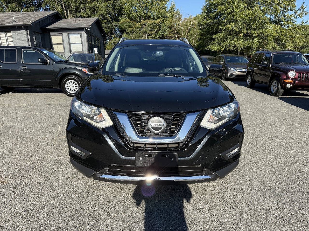 Used 2019 Nissan Rogue SL AWD/4WD image 3