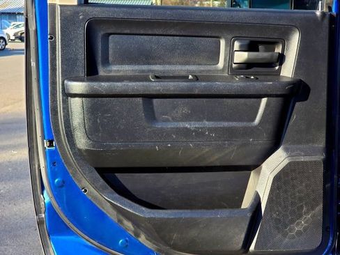 Used 2014 RAM 2500 Tradesman w/ Chrome Appearance Group image 27