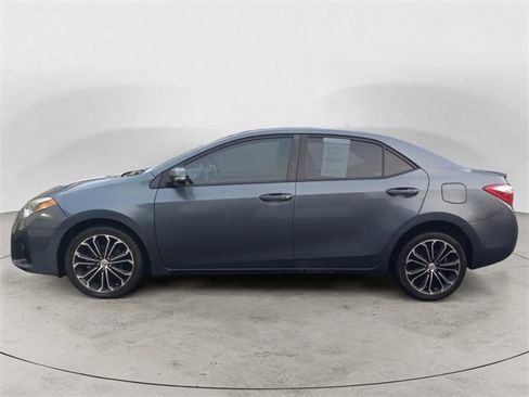 Used 2014 Toyota Corolla S image 2