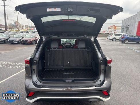 Used 2022 Toyota Highlander XSE image 24
