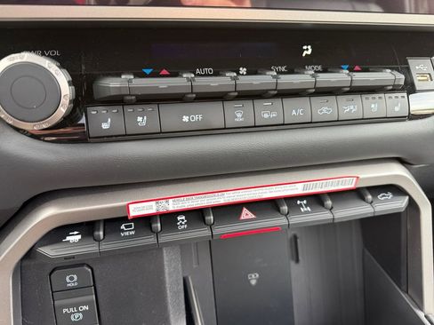 New 2026 Toyota Tundra Limited AWD/4WD image 26