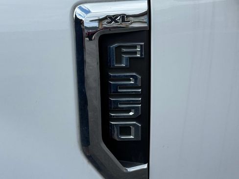 Used 2020 Ford F250 XL w/ Power Equipment Group AWD/4WD image 14