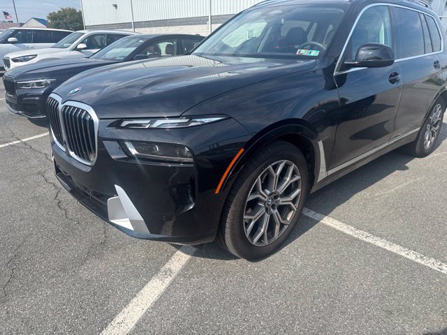 Certified 2026 BMW X7 xDrive40i w/ Premium Package AWD/4WD image 1