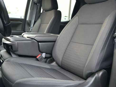 Used 2023 GMC Sierra 1500 SLE image 17