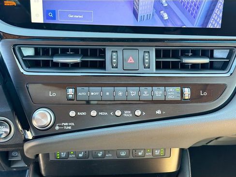 New 2025 Lexus ES 350 w/ Premium Package image 34