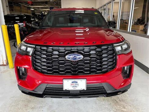 New 2025 Ford Explorer ST-Line image 2