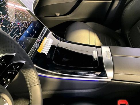 New 2026 Mercedes-Benz GLC 300 4MATIC image 10