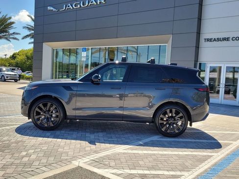 New 2026 Land Rover Range Rover Sport SE AWD/4WD image 2