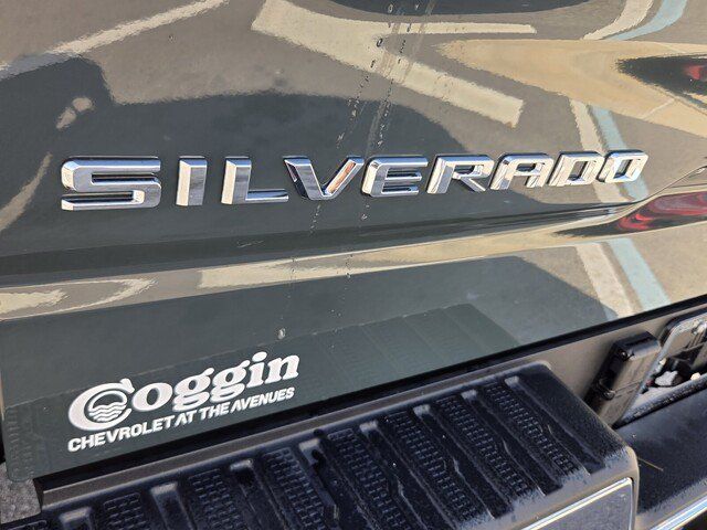 Used 2026 Chevrolet Silverado 1500 LT w/ Texas Edition Plus RWD image 17