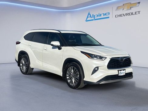 Used 2021 Toyota Highlander Platinum AWD/4WD image 7