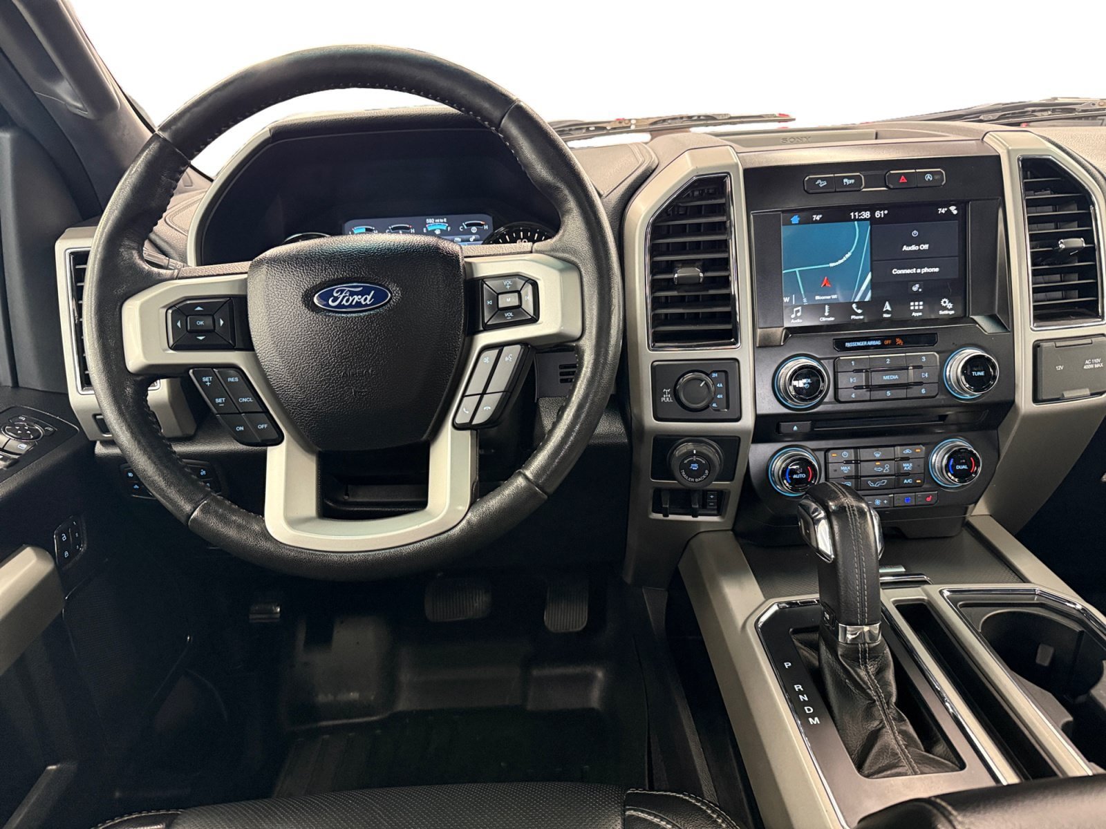 Used 2017 Ford F150 Lariat w/ Equipment Group 502A Luxury AWD/4WD image 14
