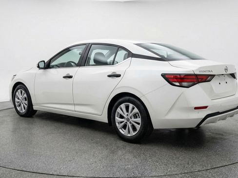 Used 2025 Nissan Sentra S image 6