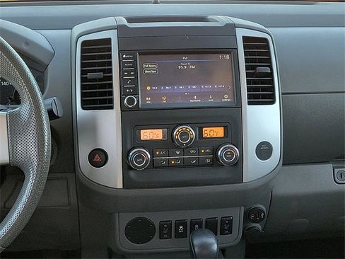 Used 2021 Nissan Frontier SV w/ Midnight Edition Floor Mats image 10