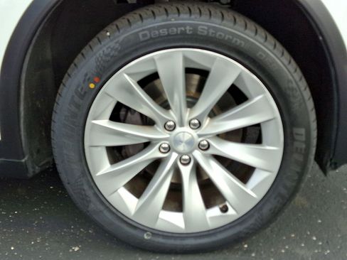 Used 2018 Tesla Model X 75D AWD/4WD image 27