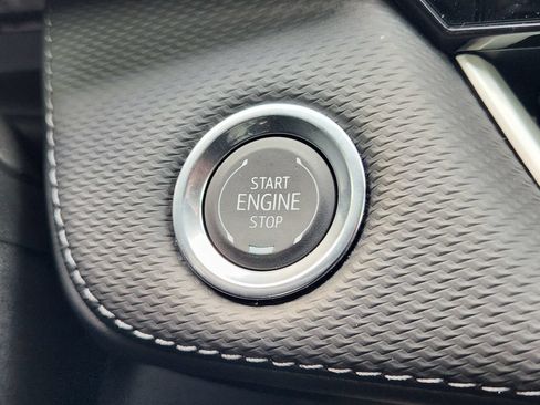 Used 2026 Chevrolet Equinox LT FWD image 21