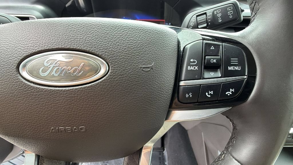 Used 2022 Ford Explorer Platinum w/ Equipment Group 601A AWD/4WD image 20