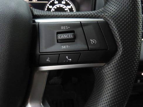 New 2026 Mitsubishi Outlander ES image 10