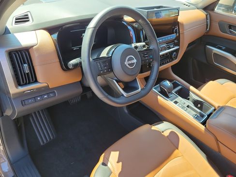 Certified 2025 Nissan Pathfinder Platinum w/ Cargo Package image 12