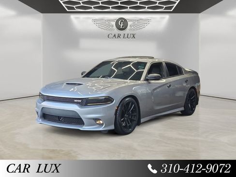 Used 2017 Dodge Charger R/T image 1