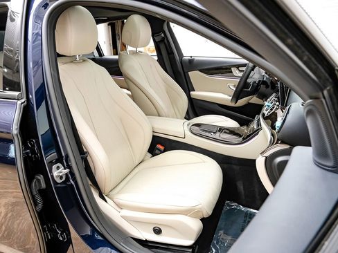 Used 2022 Mercedes-Benz E 350 Sedan w/ AMG Line Exterior image 28