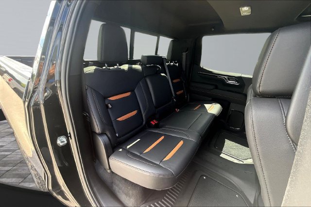 New 2026 GMC Sierra 1500 AT4 w/ AT4 Premium Package AWD/4WD image 13
