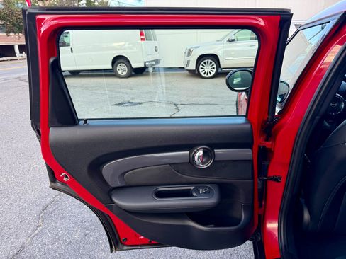 Used 2019 MINI Cooper Clubman S image 19