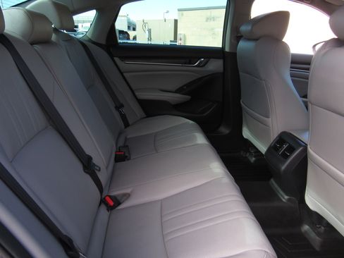 Certified 2020 Honda Accord Touring image 12