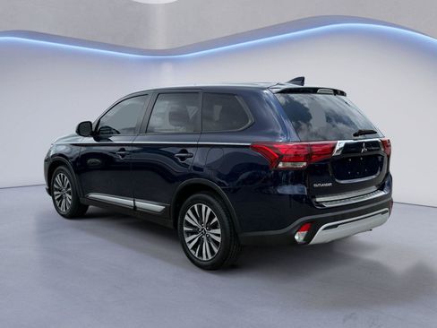 Used 2020 Mitsubishi Outlander ES FWD image 5