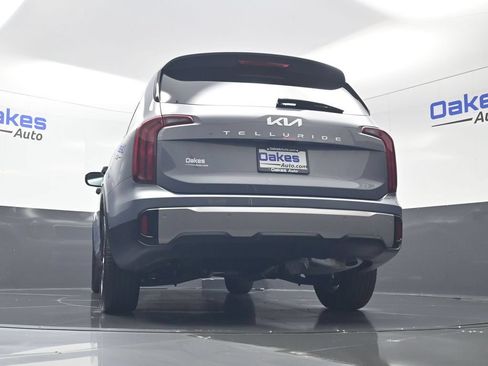 New 2025 Kia Telluride LX FWD image 44