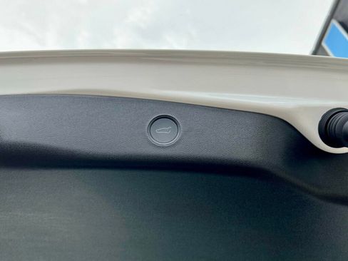 Used 2022 Tesla Model 3 Long Range image 9