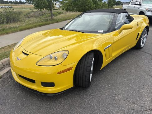 Used 2013 Chevrolet Corvette Grand Sport w/ 3LT Preferred Equipment Group RWD image 2
