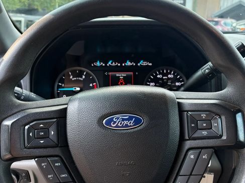 Used 2018 Ford F250 XLT w/ XLT Premium Package AWD/4WD image 12