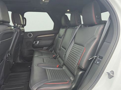 Used 2018 Land Rover Discovery HSE Luxury image 15