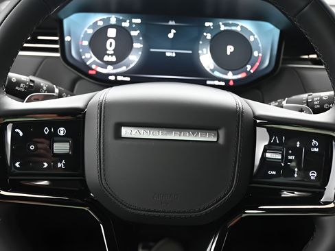 New 2026 Land Rover Range Rover Sport Dynamic SE AWD/4WD image 17