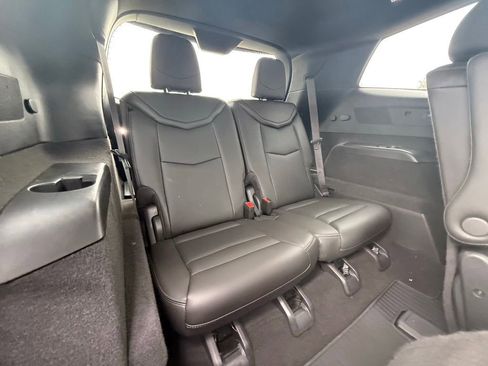 Certified 2024 Cadillac XT6 Premium Luxury AWD/4WD image 32