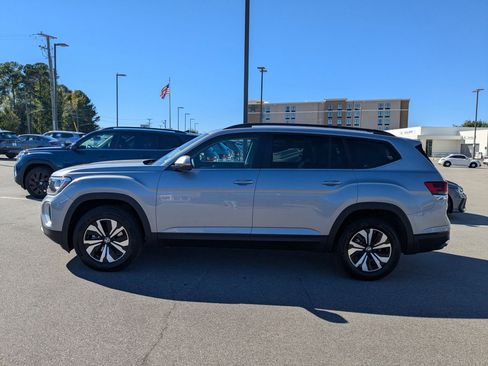 New 2026 Volkswagen Atlas SE image 6