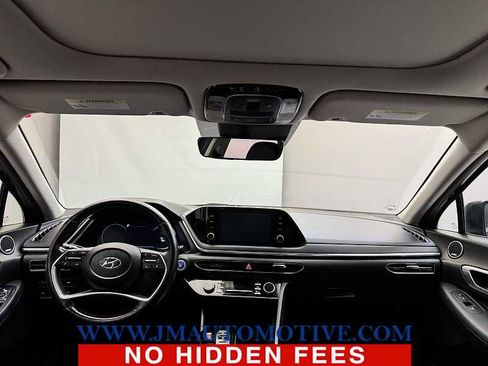 Used 2020 Hyundai Sonata SEL w/ Premium + Sunroof Package FWD image 12