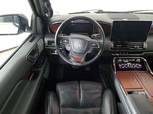 Used 2023 Lincoln Navigator Reserve AWD/4WD image 16