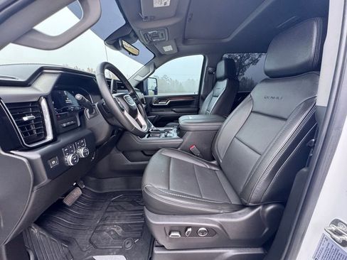 Used 2024 GMC Sierra 2500 Denali w/ Denali Reserve Package image 13