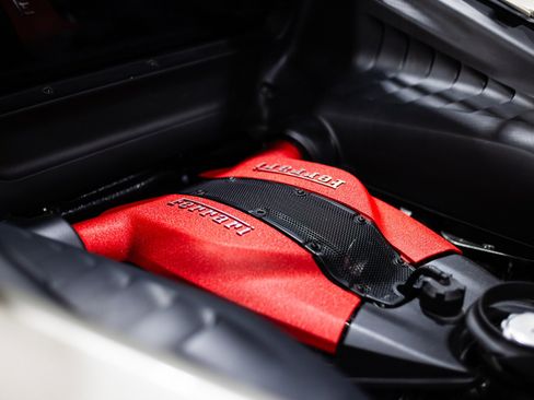 Used 2021 Ferrari F8 Tributo image 43