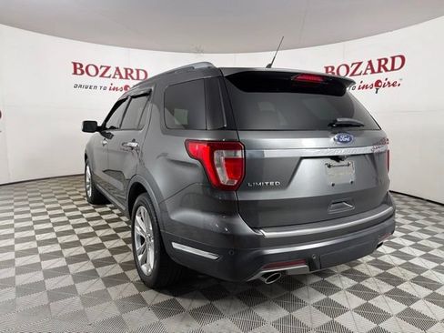 Used 2018 Ford Explorer Limited w/ Equipment Group 301A FWD image 6