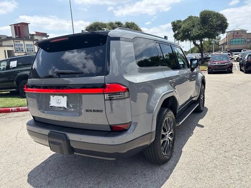 Used 2026 Lexus GX 550 w/ Accessory Package (2T) AWD/4WD image 5